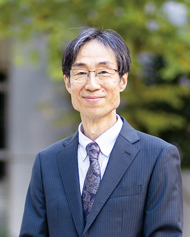 東北保健医療専門学校 校長　佐藤 房郎
